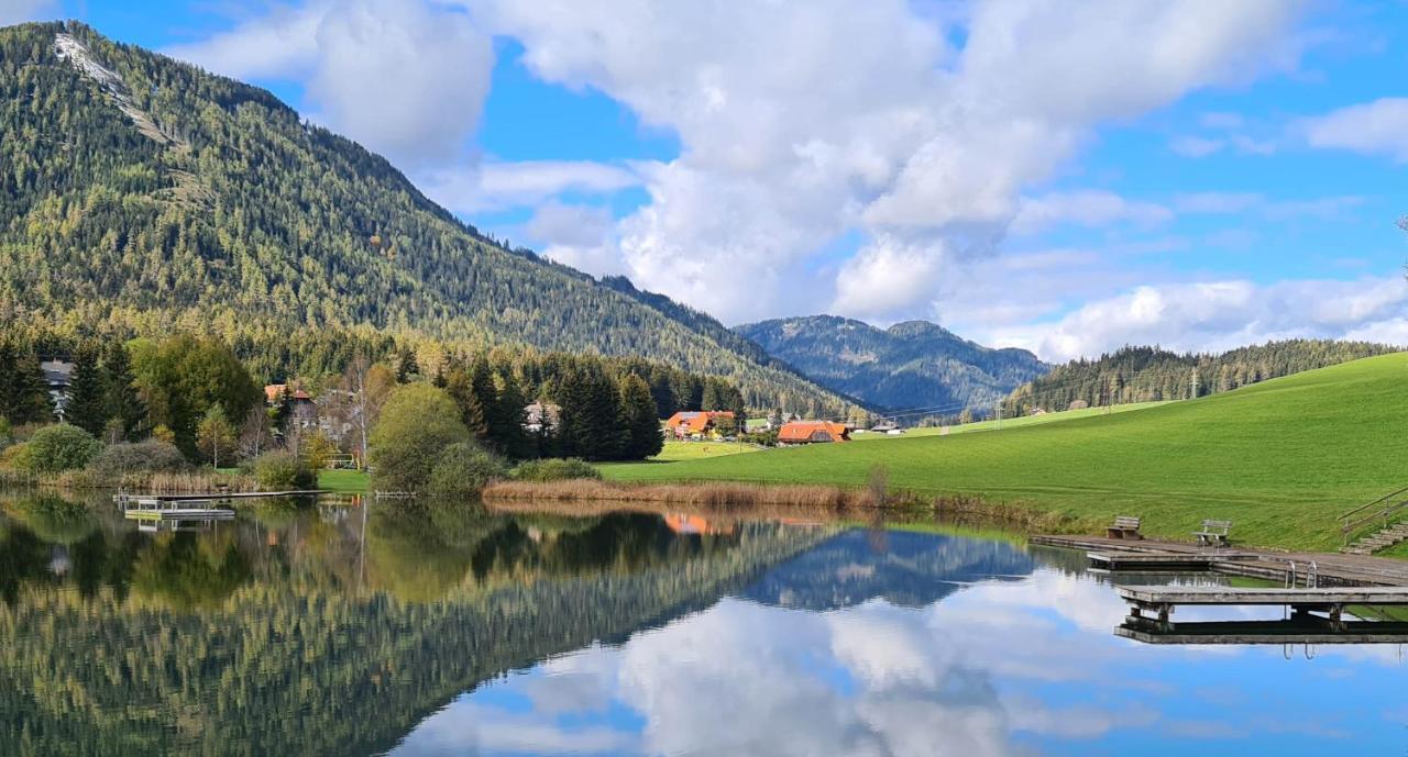 Hotel Gasthof Seeblick Zeutschach Bagian luar foto