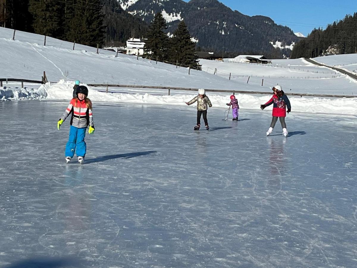 Hotel Gasthof Seeblick Zeutschach Bagian luar foto