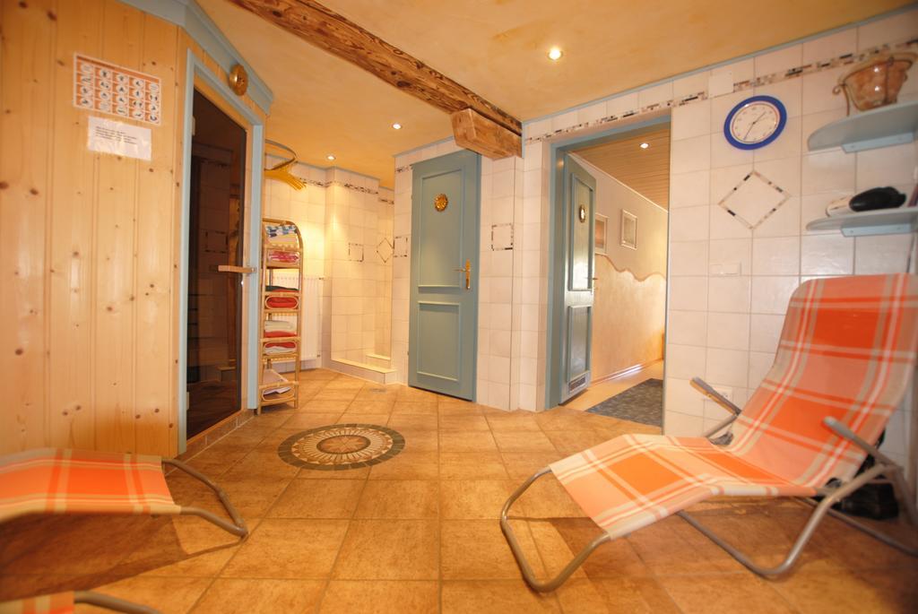 Hotel Gasthof Seeblick Zeutschach Bagian luar foto